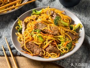 Lanzhou Beef Noodles & Big Chicken Plate (Youyan Street)