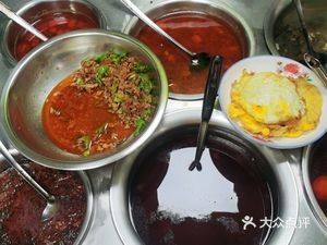 Jinshi Beef Noodles (Luyun Road Branch)