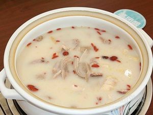 Single-Portion Pig's Tripe Chicken Soup Rice (Shewai Branch)