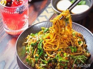 Hong Yan Noodle House (Dongtang WQ Residential Area Branch)