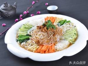Authentic Northeastern Braised Bone Dumpling House (Jinlu Xian'an He Yuan Store)