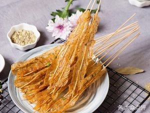 刚哥秘制炸串铁板鸡架(馨龙小区店)
