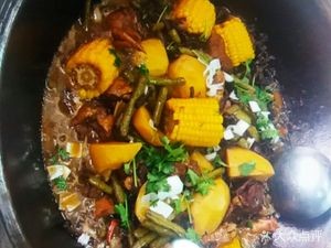Lao Liang Iron Pot Stew (He Ping Branch)