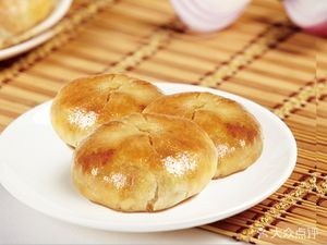 Longsheng Garden Firecake Shop (Changbai Store)