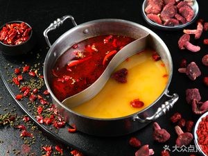 Hongju Fang Fresh Soup Hot Pot (Yalu River Street Store)