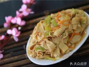 Chongqing Sichuan Cuisine (Loushan Branch Road Branch)