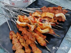 Ting Ting Beer House Yimeng Specialty Chicken Stir-fry and Barbecue (Baitong Xinyuan Branch)