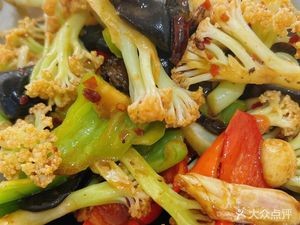 Zaozhuang Spicy Chicken (Jiushui West Road Branch)