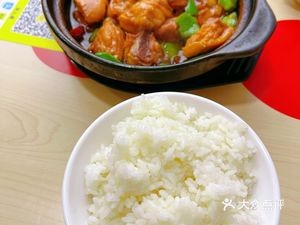 Yang Mingyu Yellow Braised Chicken Rice (Shangyuan Road Store)