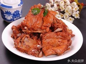 Jiujiu Yellow Braised Chicken and Pork Rib Rice