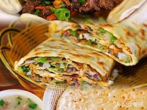 Taierzhuang Pancake with Spicy Chicken