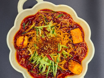 Li Qingshan Jiamusi Noodle House