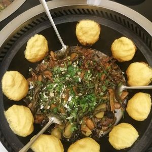 Jixiang Northeast Wood Fire Iron Pot Stew (Zhongcheng Road Branch)