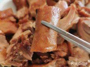 Hutang Luoy鸭 (Minghu East Road Store)