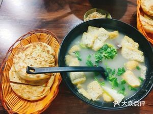 Mr. Duck's Duck Blood Vermicelli Soup