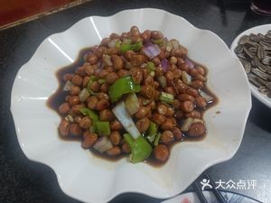 Lao Wei Sandpot Restaurant