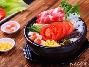 Yun Zhi Yuan Crossing Bridge Rice Noodles (Liku New Village Second Village South District Branch)