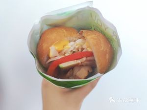 Yue Shifu · Baguette Sandwich