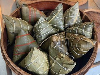 Luyuan Doughnut Shop