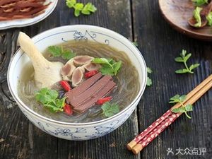 Tang Lao Ya Duck Noodle Soup (Dade Shijia)