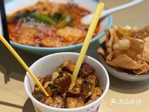 Liubei Renjia Luosifen (Suzhou Bay Gelin Park East Zone Store)