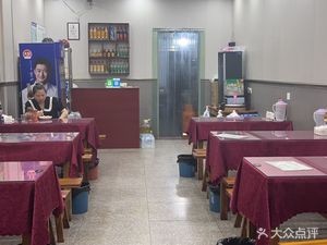 Nanyun Shangpin Wa Xiang Chicken Rice Restaurant (Changjiang East Road Branch)