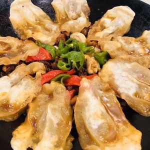 Yi Pengcheng Restaurant