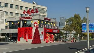 Xiaolongkan Hot Pot (Luogang Central Park Branch)