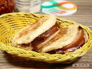 Old Xu's Flatbread (Liantou Center Store)