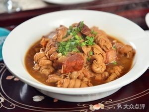 Zhuge’s Pig Trotter Soup (Qingyang Road)
