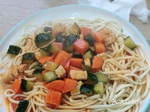 Gaoyuan Mama's Beef Noodles (Jinse Pool Branch)