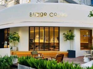 Bridge & Brieek (Nan Xun Men Qiao Store)
