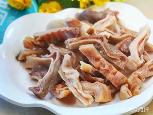 Old San's Braised Intestines