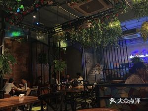 Xiamen Fish House Lobster BBQ (Happy Street B Area Store)