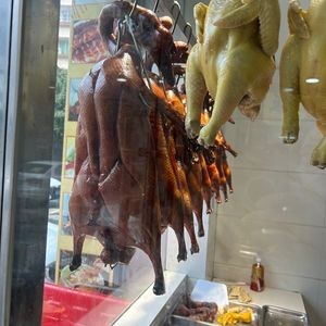 Eat to Win · Hong Kong Deep Well Roast Goose (Wangfujing Branch)
