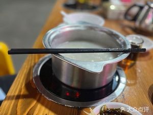 Old Pig Premium Porridge (Longyan Market Branch)