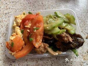 Authentic Longjiang Pork Trotter Rice (Xincheng Road Branch)