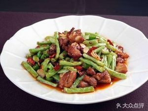 Xiang Cuisine Wooden Bucket Rice (ShiBo JiaYuan Store)