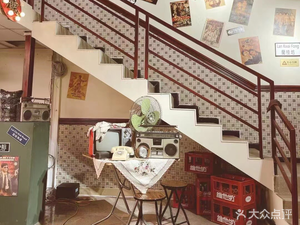 Ming Shao Hong Kong Style Teahouse (Shiwobo Store)