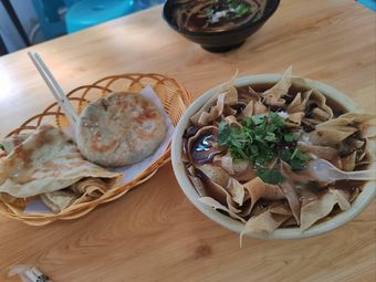 Yihua Breakfast Fast Food Store