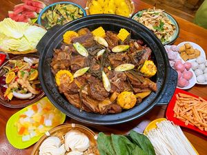 Jiangba Steak & Beef Tail Pot · Lamb Shank (Headquarters)