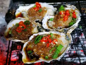 Heyuan Seafood Hot Pot & Barbecue