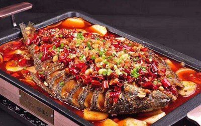 小哥烤鱼