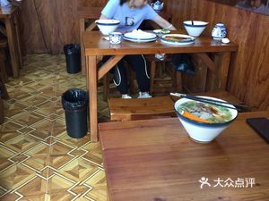 Shi Hua Lou Handmade Beef Noodles (Haianli Branch)