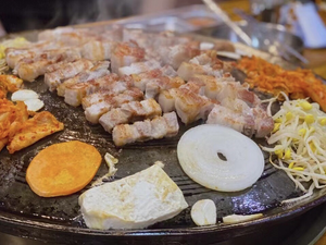 Tai Hua Jiang · Korean BBQ (Taihua Gang)