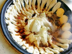 Muhuo Iron Pot Stewed Live Fish
