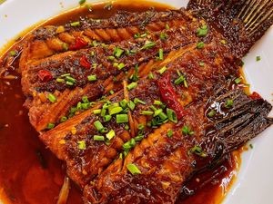 Fengyingshan Farmhouse Restaurant • Authentic Local Cuisine • Xiashui Store