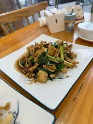 Jufelu Seafood & Sichuan Cuisine (Xinying Road Branch)