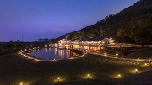 Shu Jia Folk Private Cuisine · Internet Celebrity Experience Store (Baoguo Temple Store)