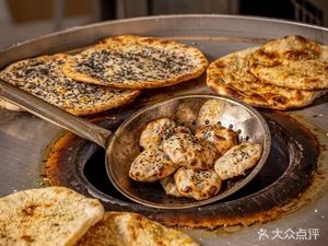 Guzhai Restaurant (Minghua Community Branch)